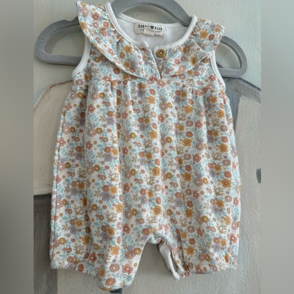 RABBIT & BEAR Neutral Floral Frill Collar Sleeveless Short One Piece Size 0-3 Mo - Picture 3 of 6